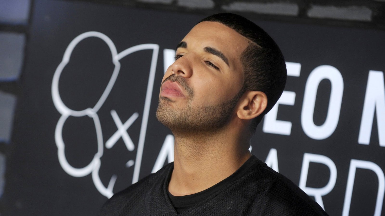 Drake wallpaper hd free download Drake wallpaper hd free download