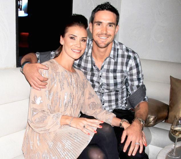 Kevin Pietersen with his wife