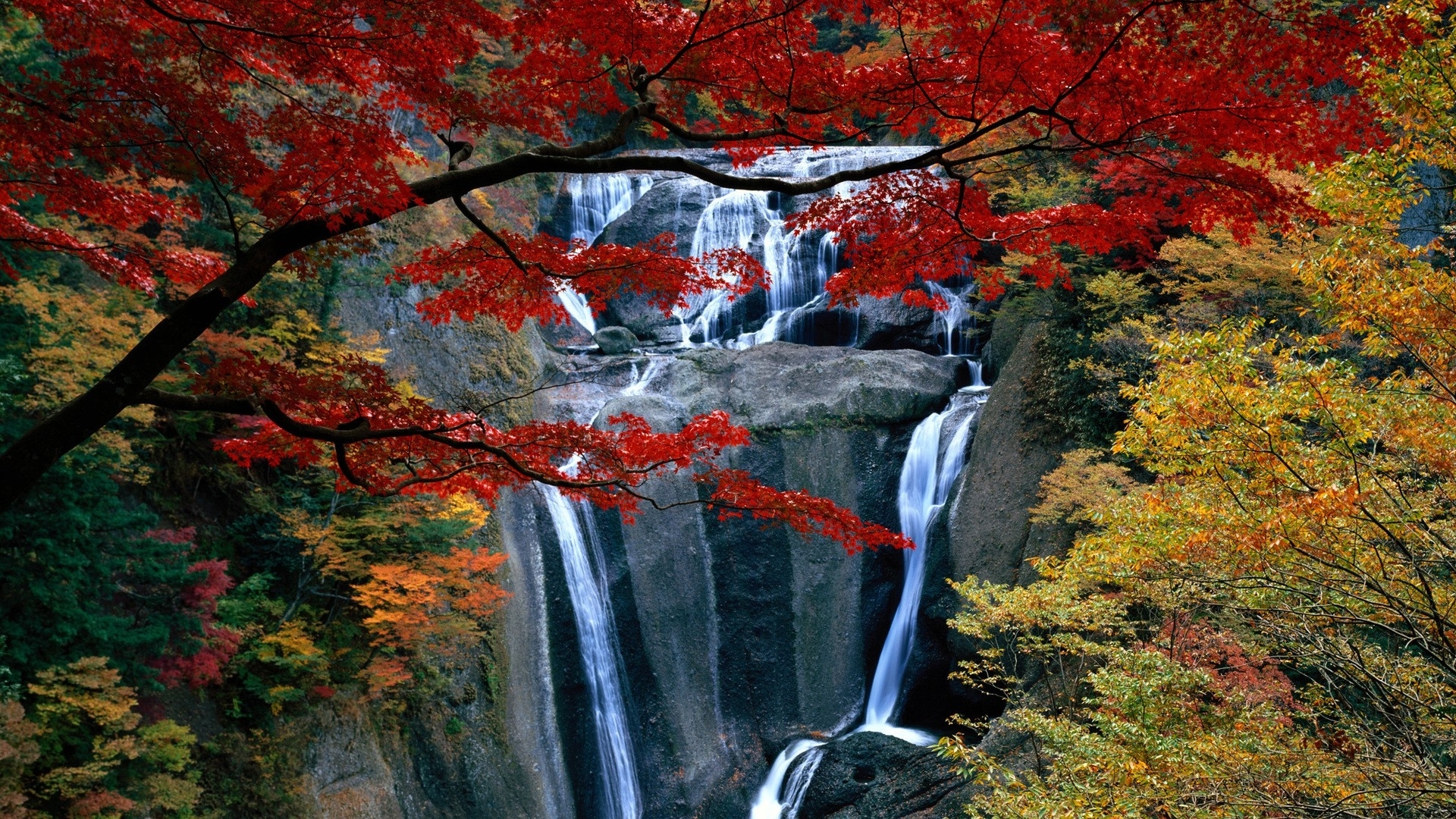 beautiful hd wallpaper of waterfall