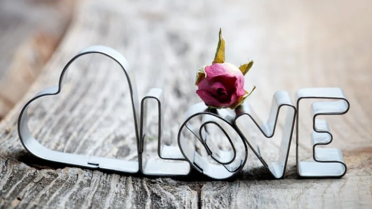 love wallpapers hd image